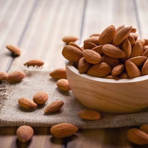 What are benefits of eating Soaked almonds everyday