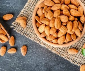 benefits of eating soaked almonds